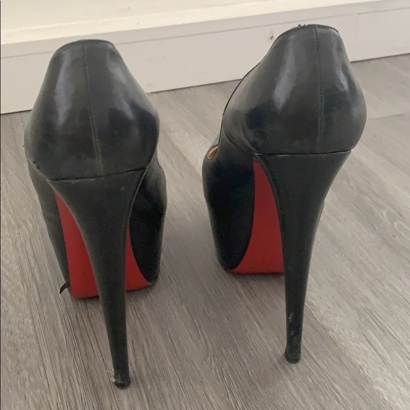 COPY - Christian louboutin daffodil - Picture 3 of 5